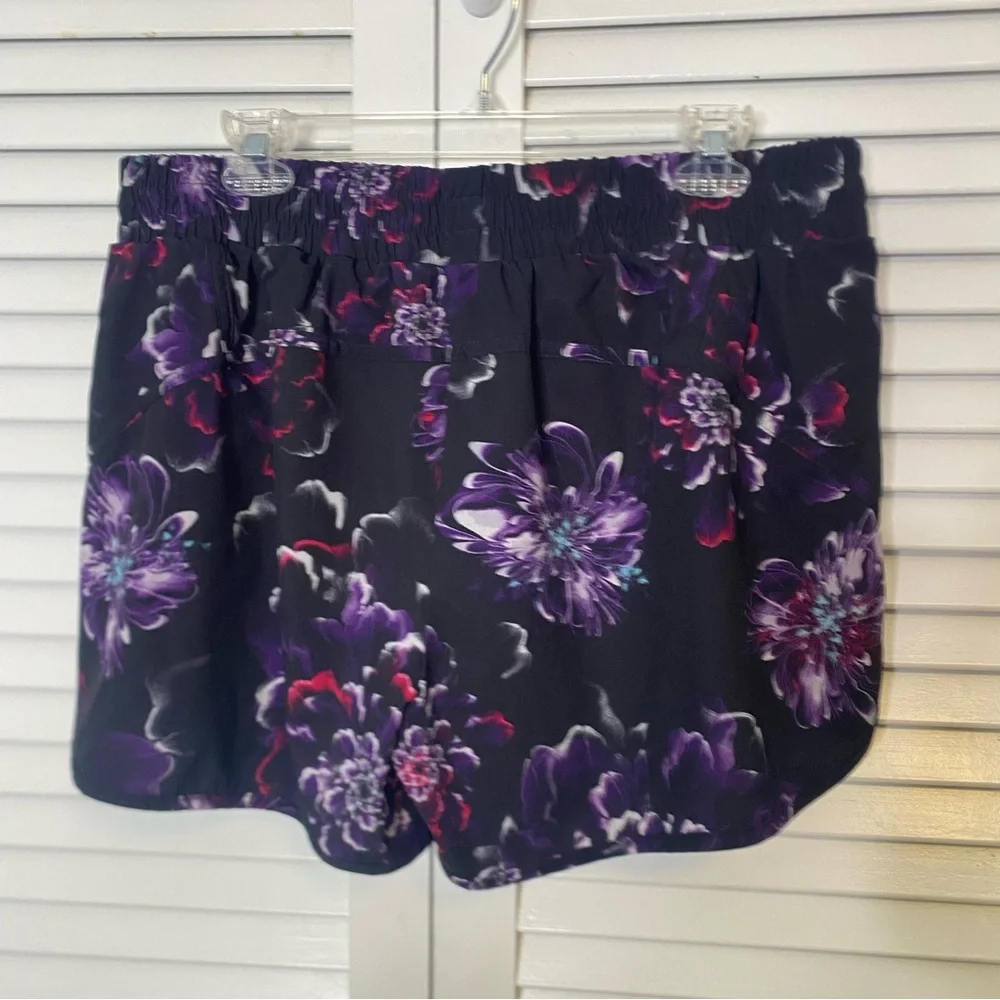 Avia | Black and Purple Floral Athletic Shorts | Size XL - Picture 4 of 5